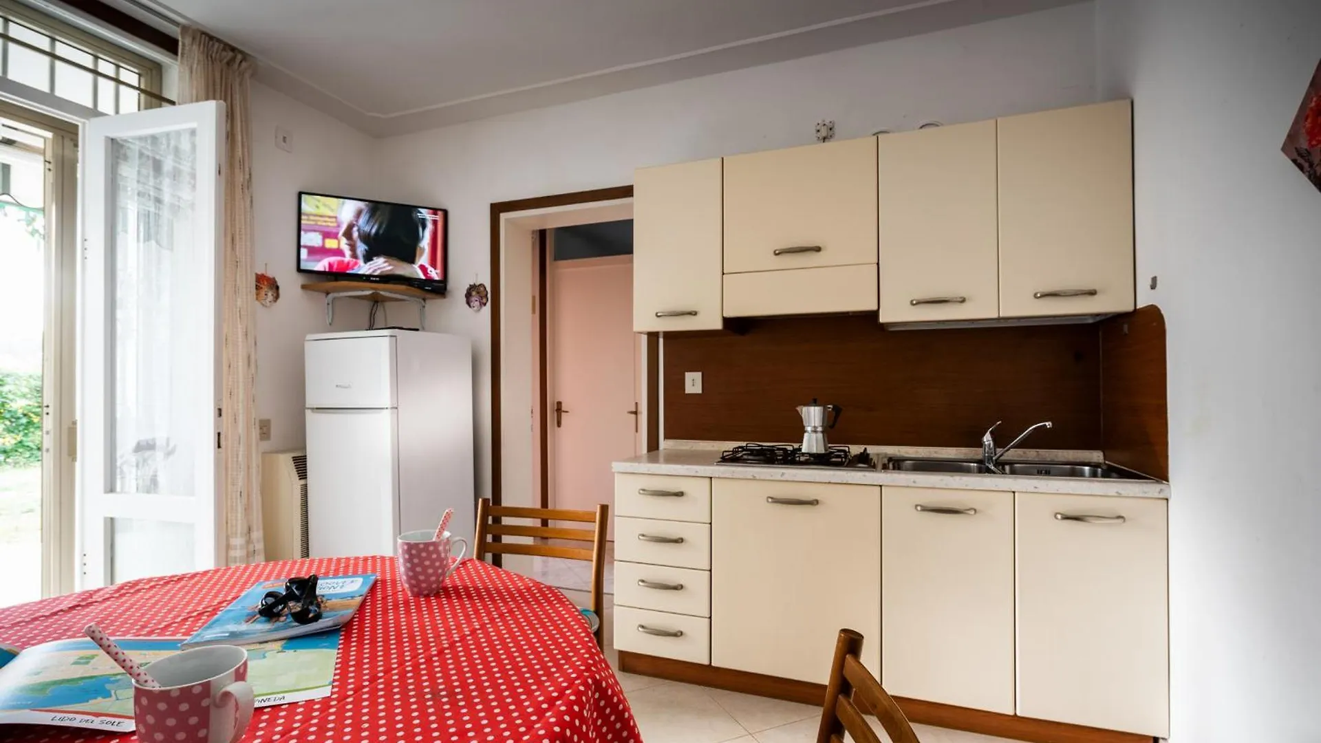 Luminous Apartment With Garden 比比翁 意大利
